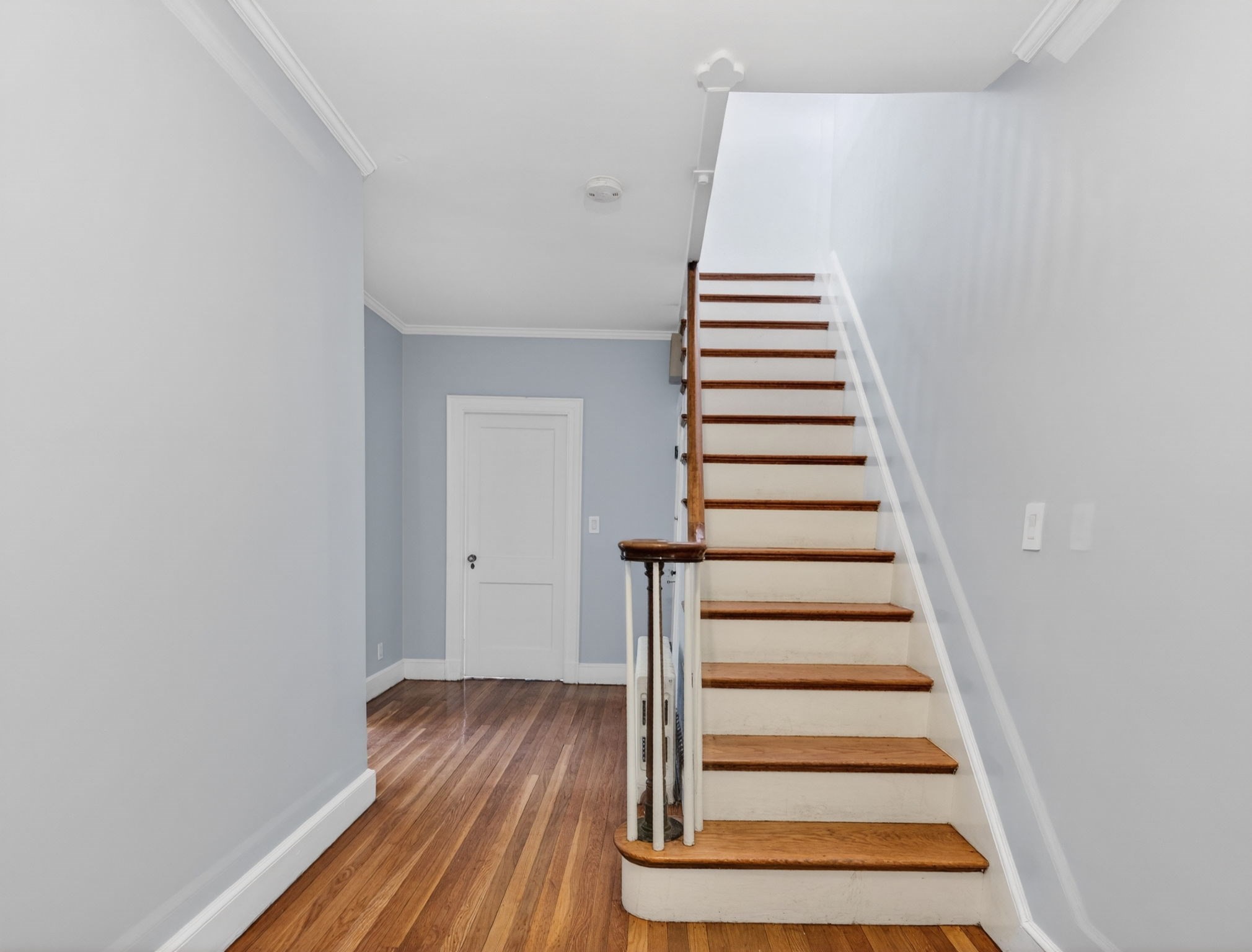 28 Thurlow Ave