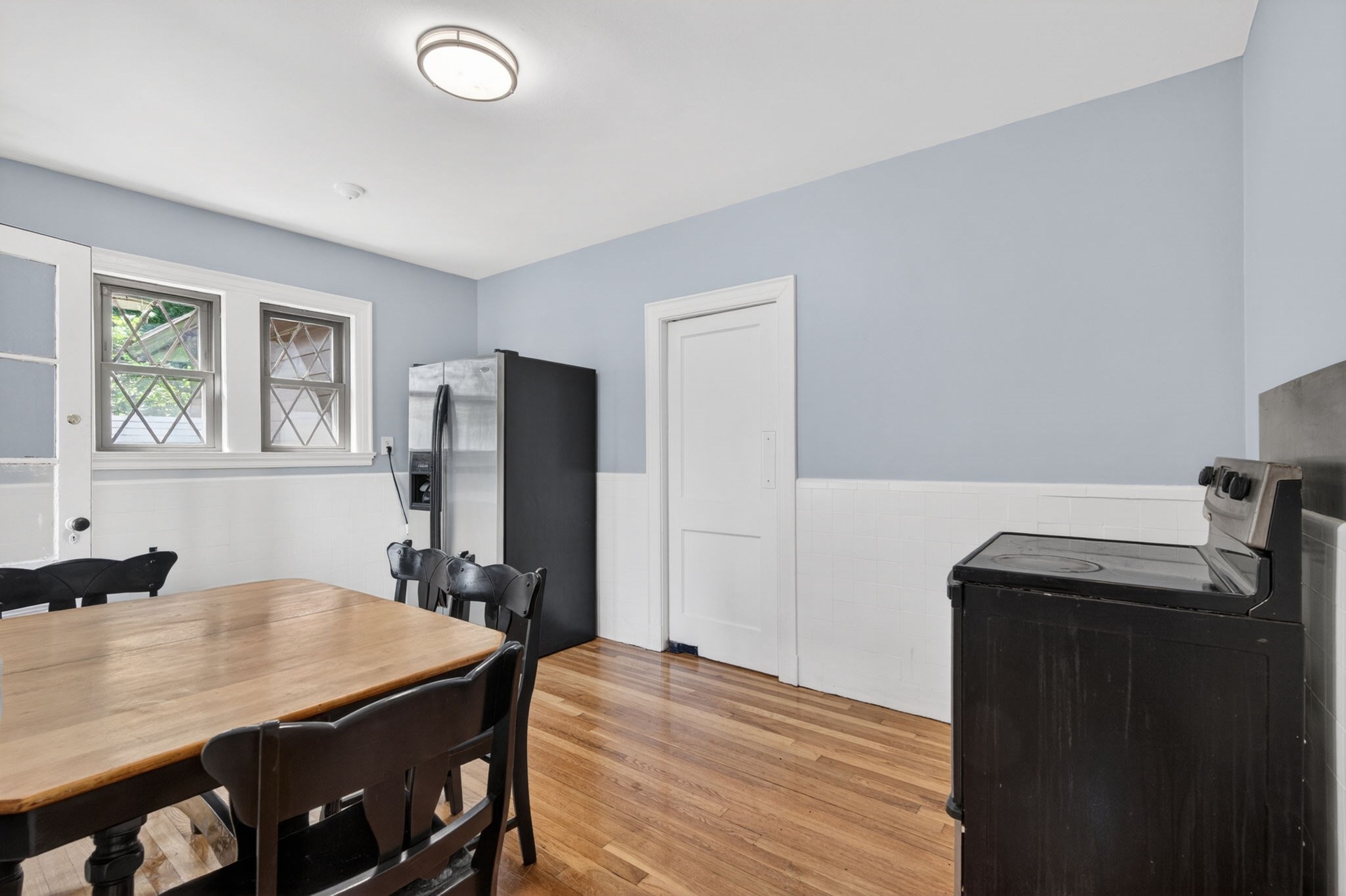 28 Thurlow Ave