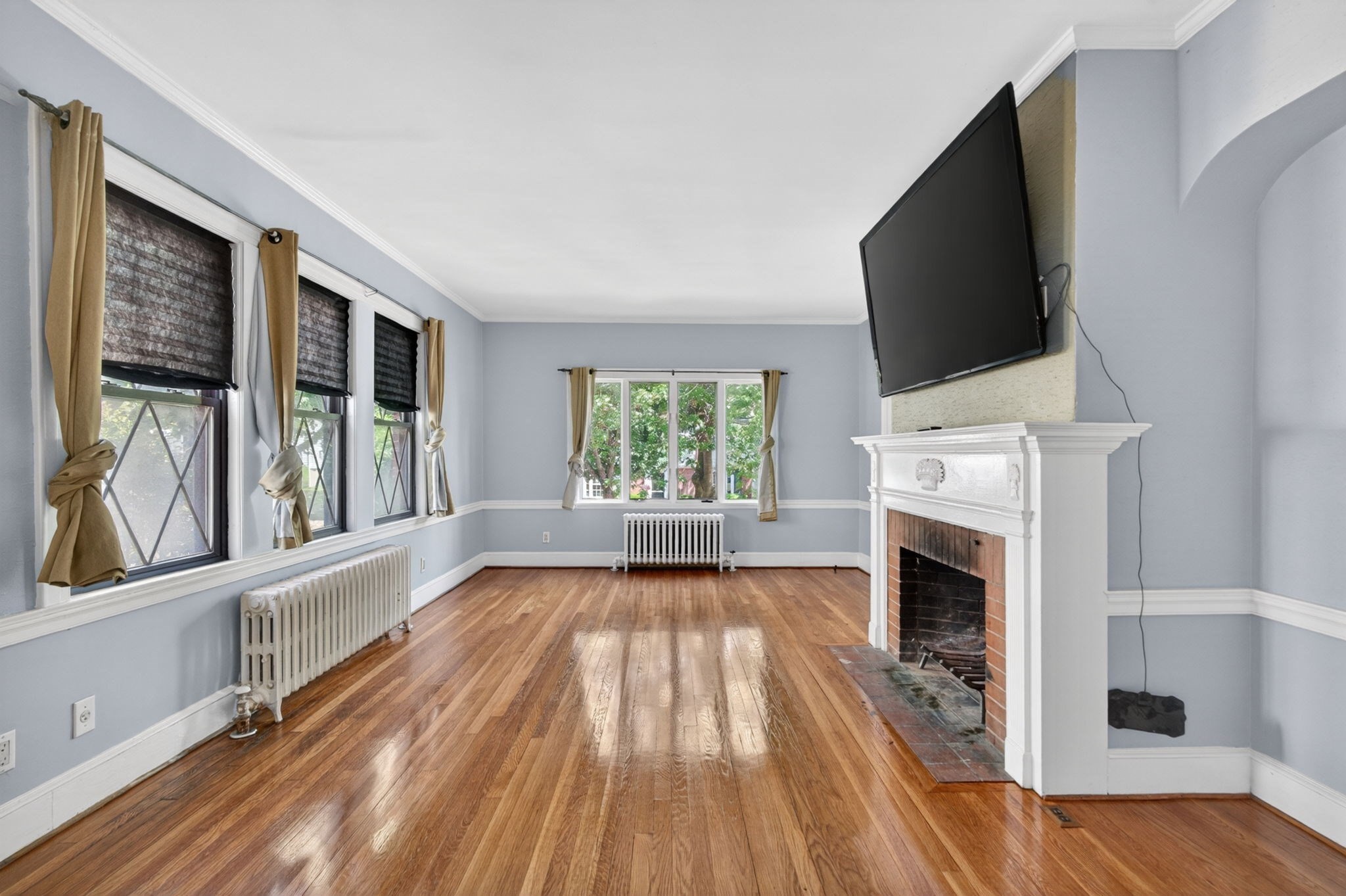 28 Thurlow Ave