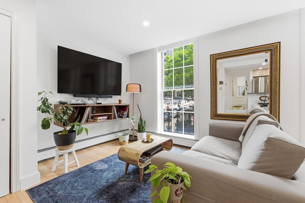 4 Derne St # 2