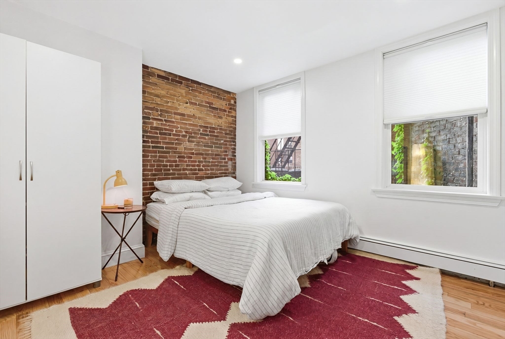4 Derne St # 2