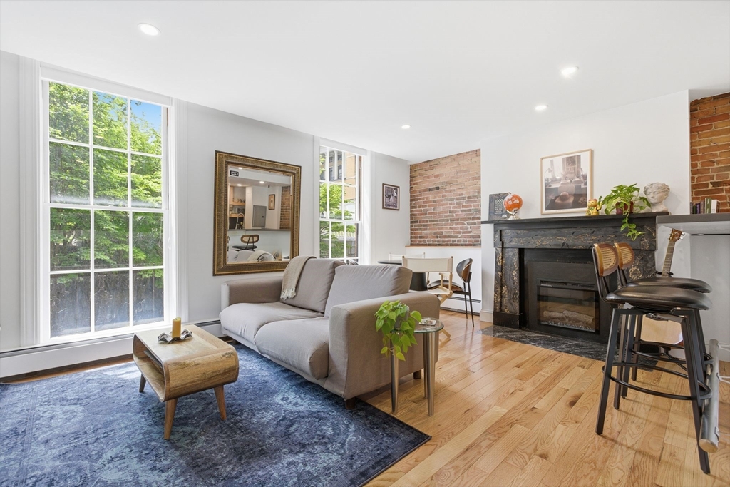 4 Derne St # 2