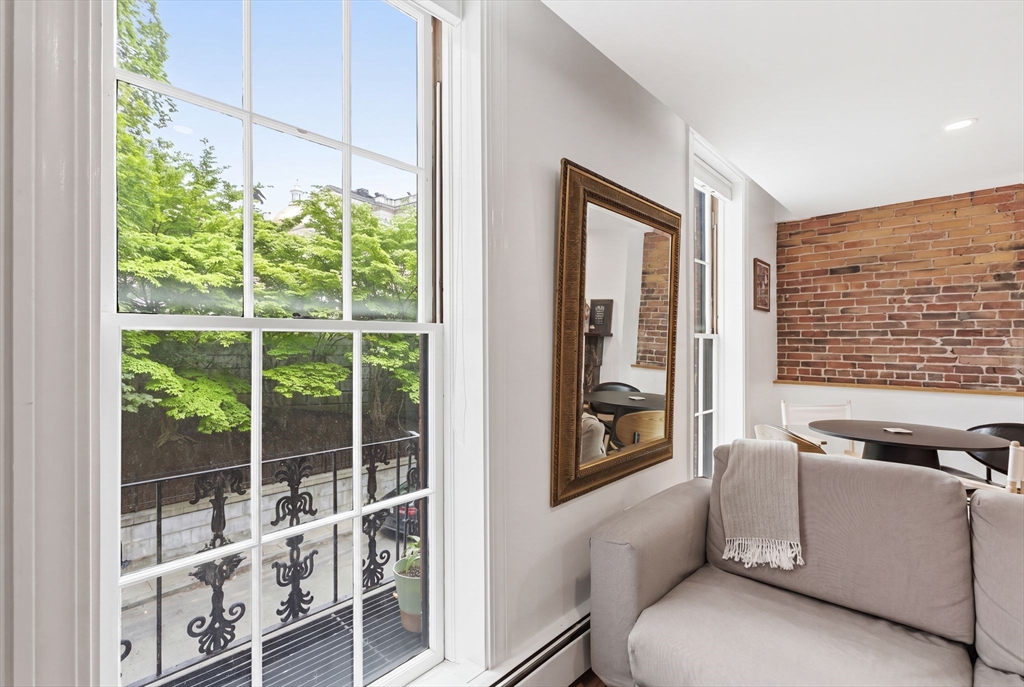 4 Derne St # 2