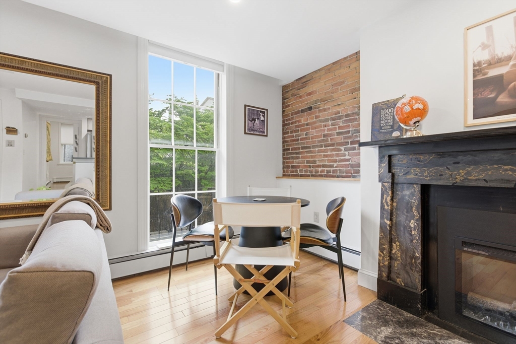 4 Derne St # 2