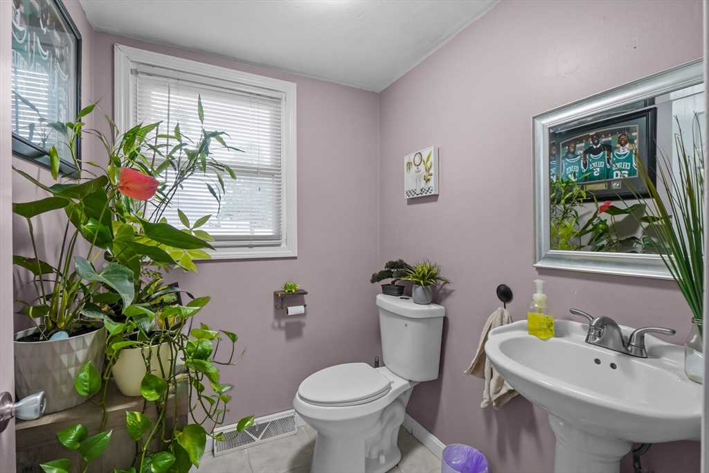 120 Lewin St # 1