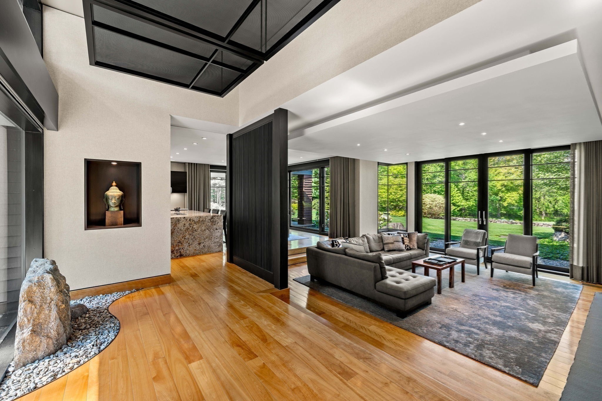 5 Redwood Cir