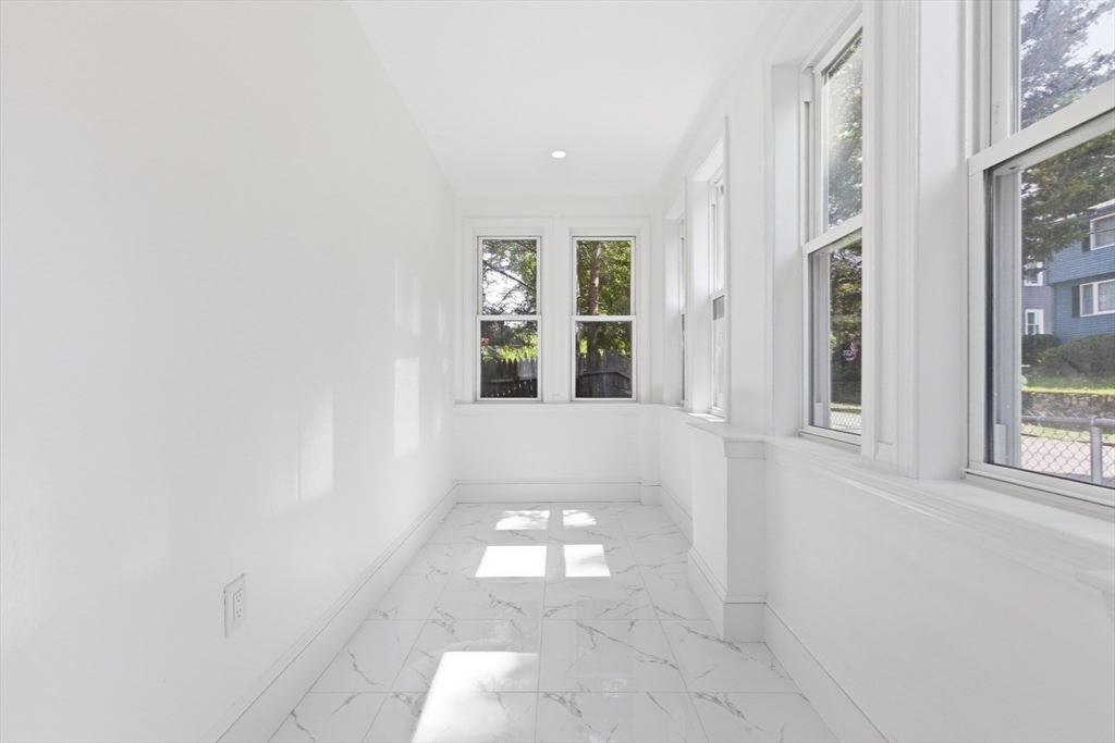 35 Williams St