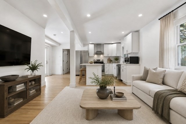 35 Williams St
