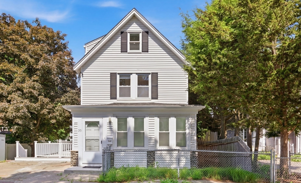 35 Williams St