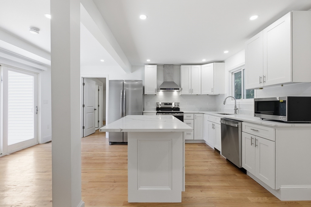 35 Williams St