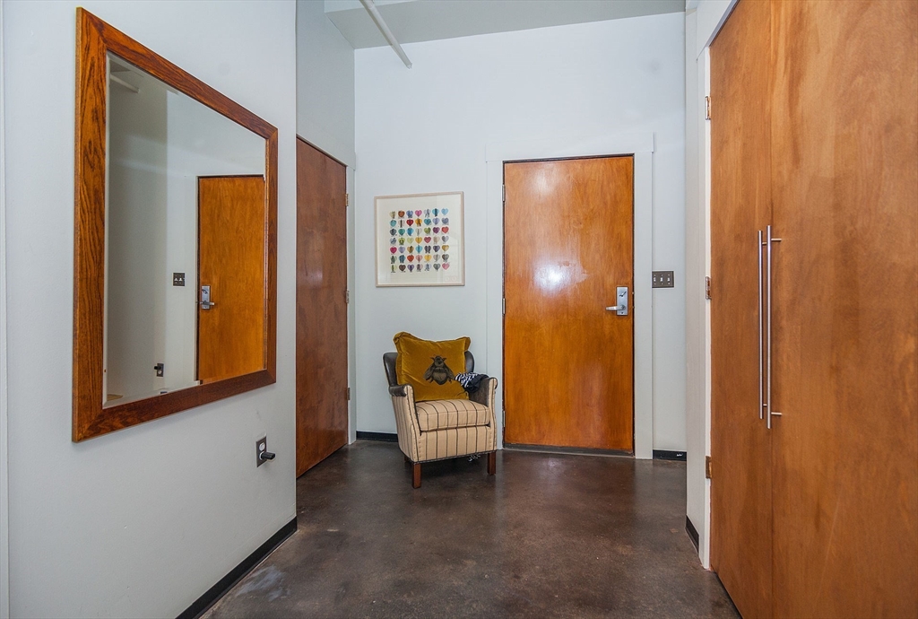27 Wareham # 4 Unit: PH 4