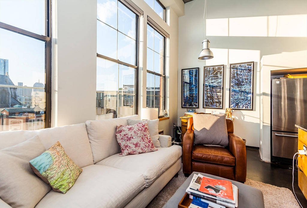 27 Wareham # 4 Unit: PH 4