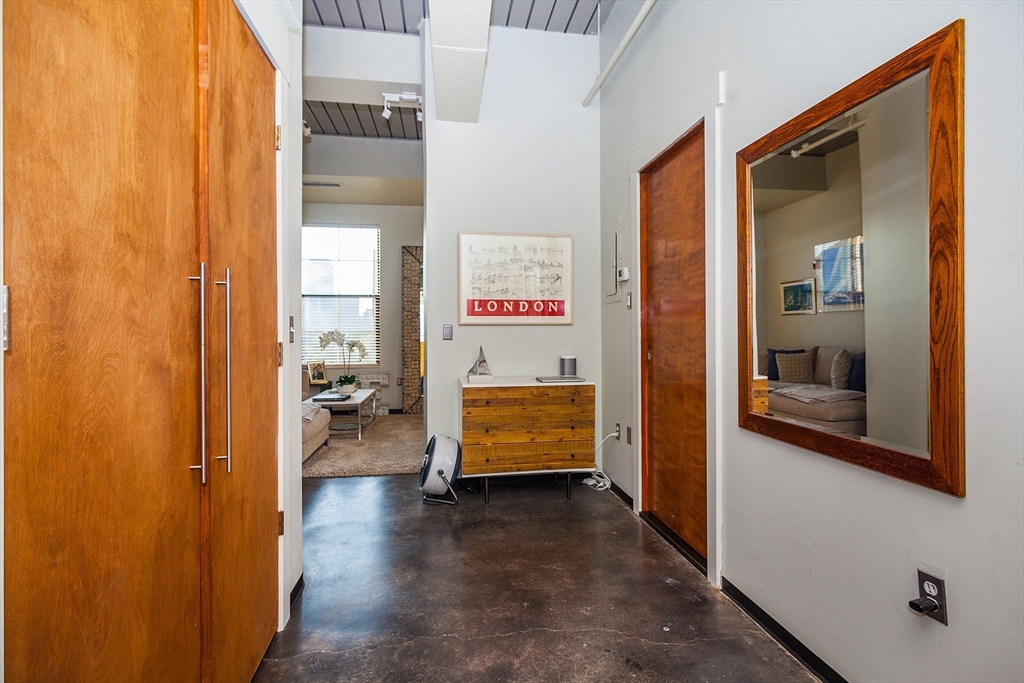 27 Wareham # 4 Unit: PH 4