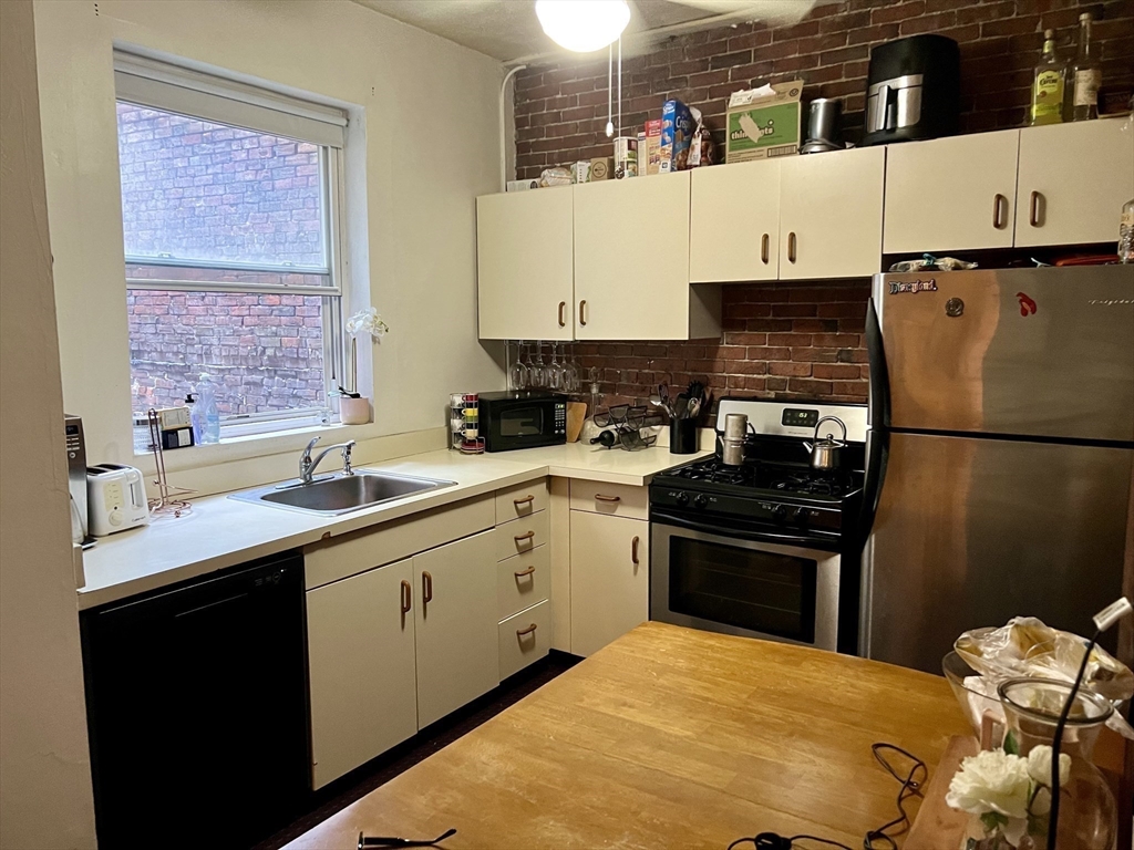 7 Unity Street # 4