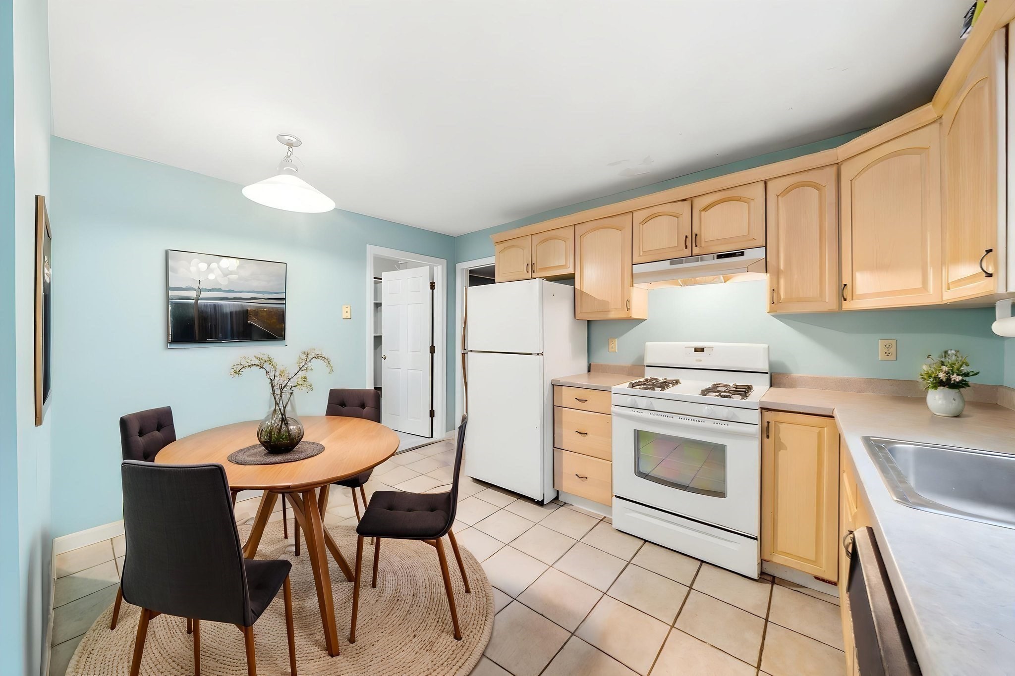 722 Highland Ave