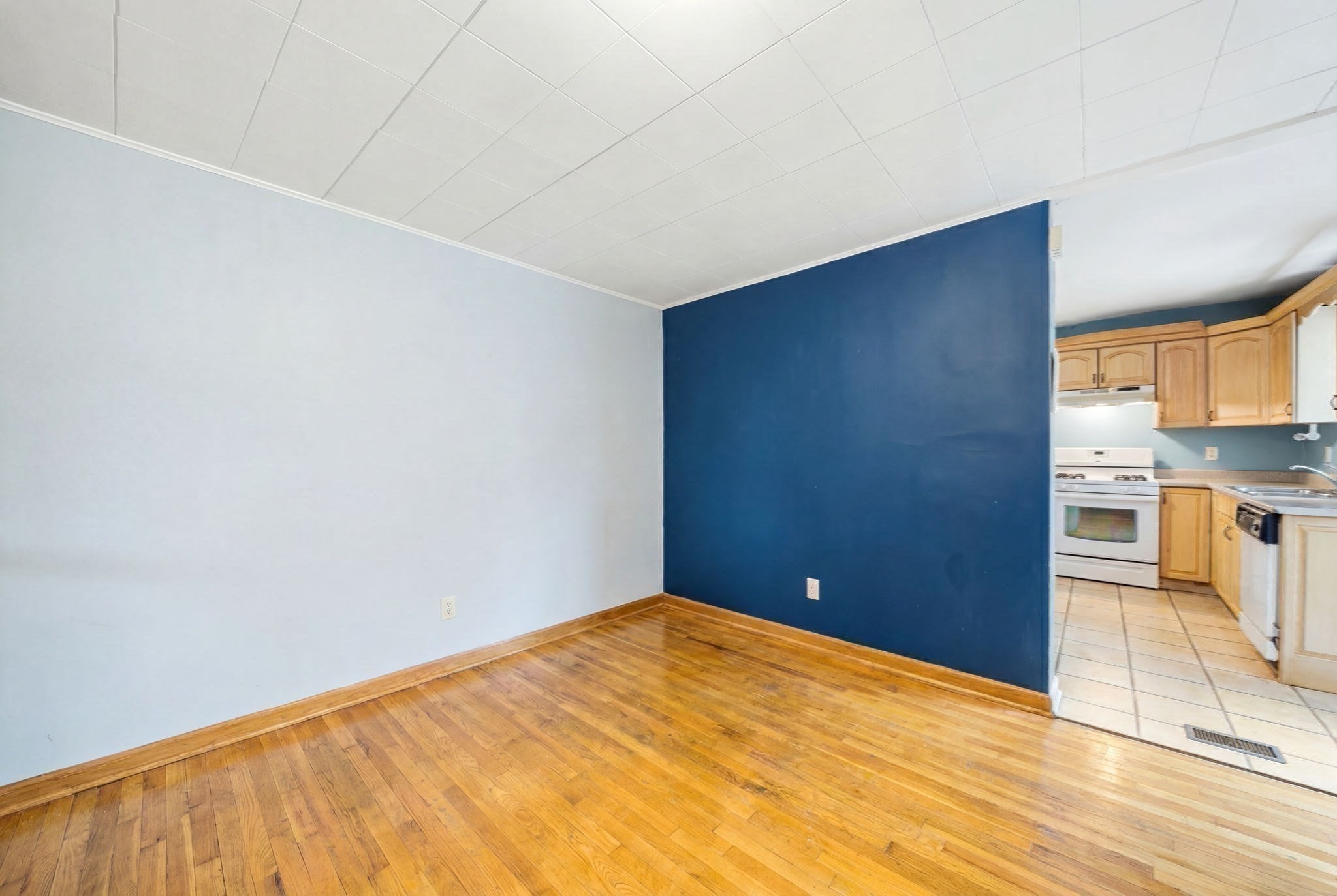 722 Highland Ave