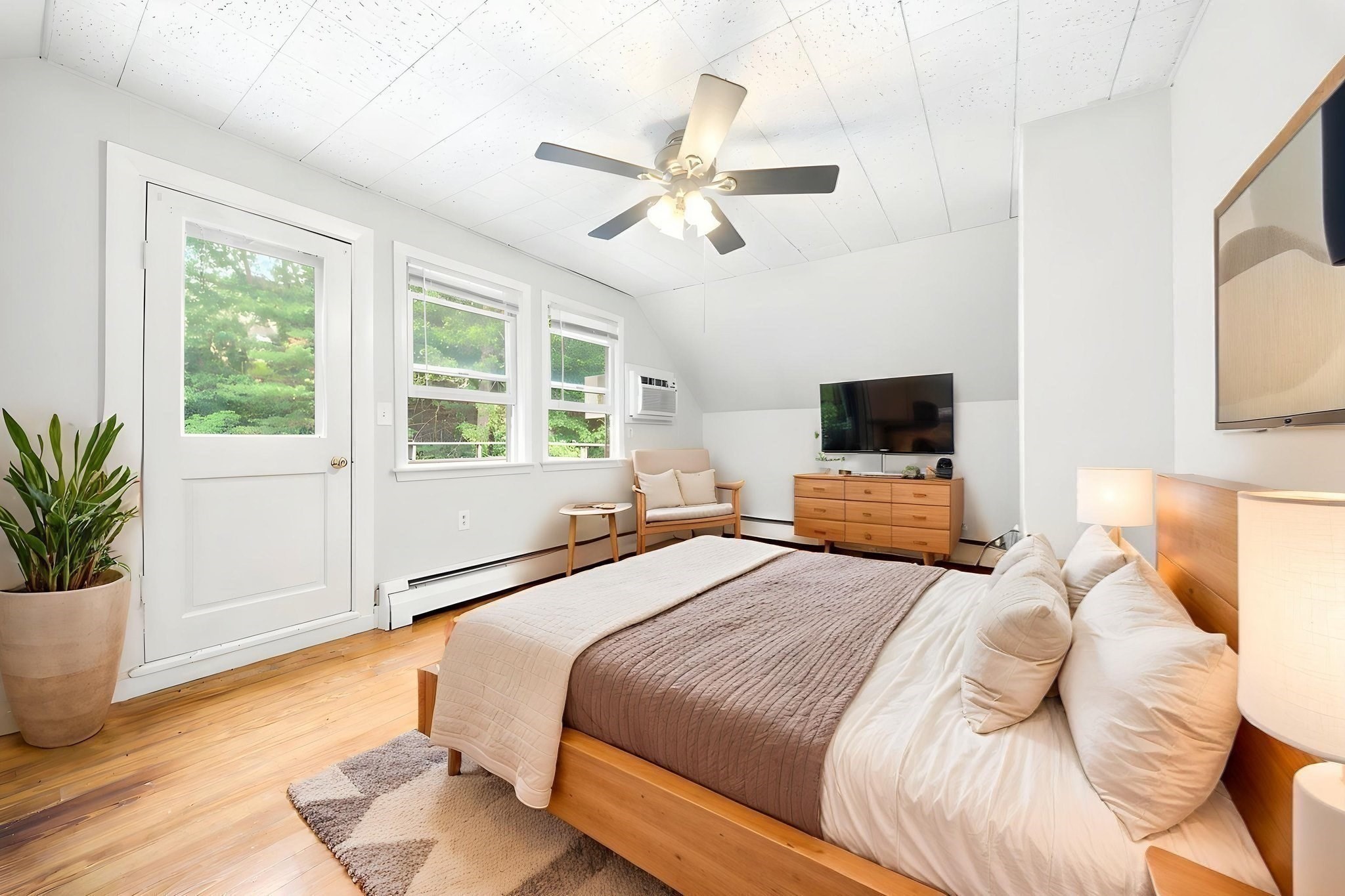 722 Highland Ave