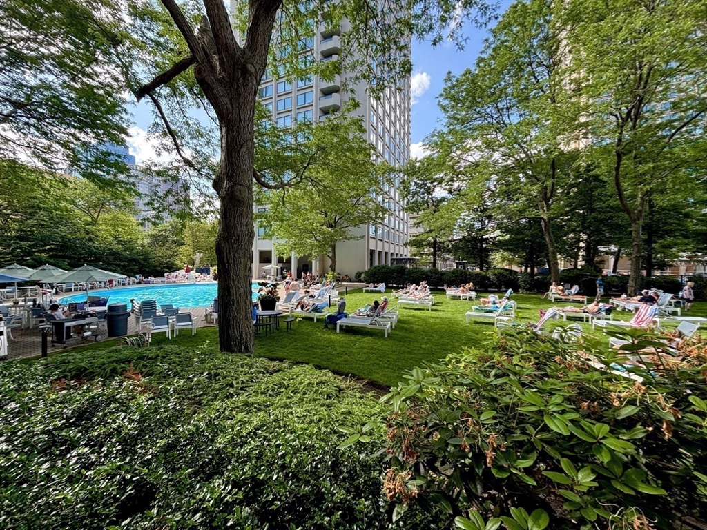 65 East India Row Unit: 30A/B