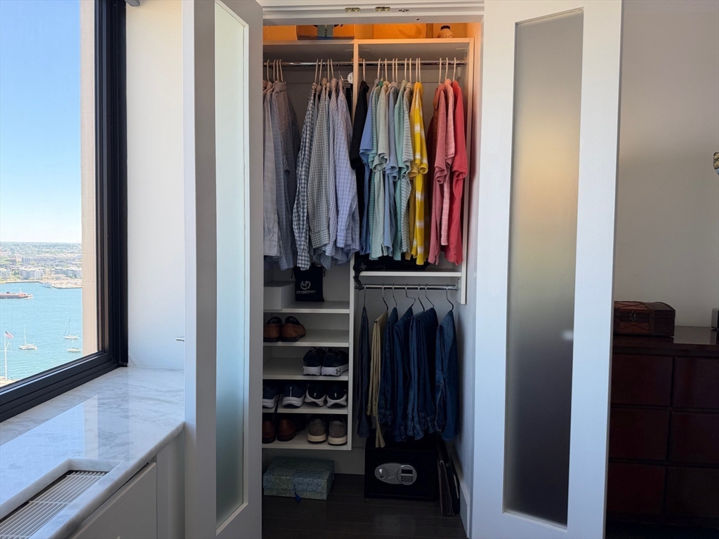 65 East India Row Unit: 30A/B