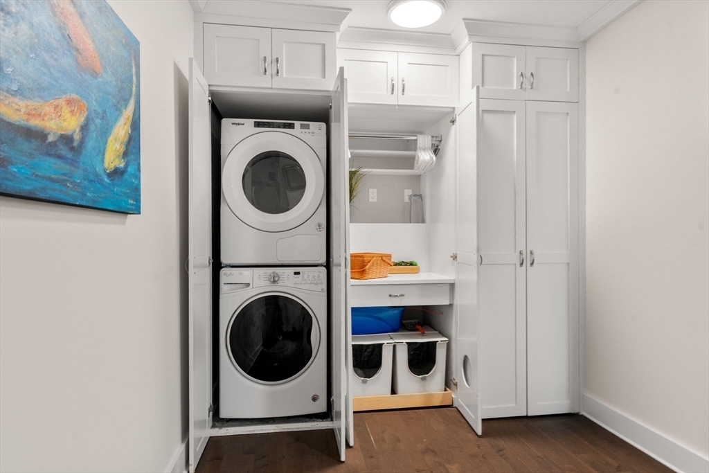 65 East India Row Unit: 30A/B