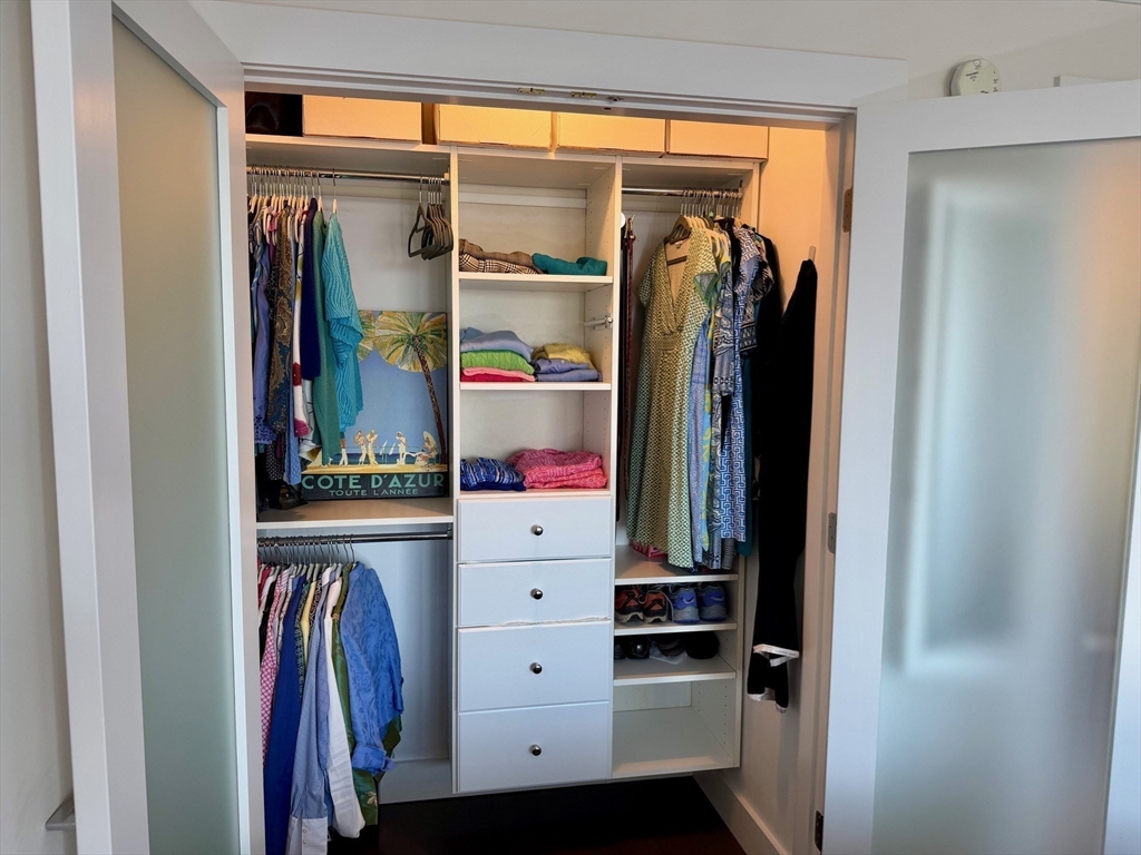65 East India Row Unit: 30A/B