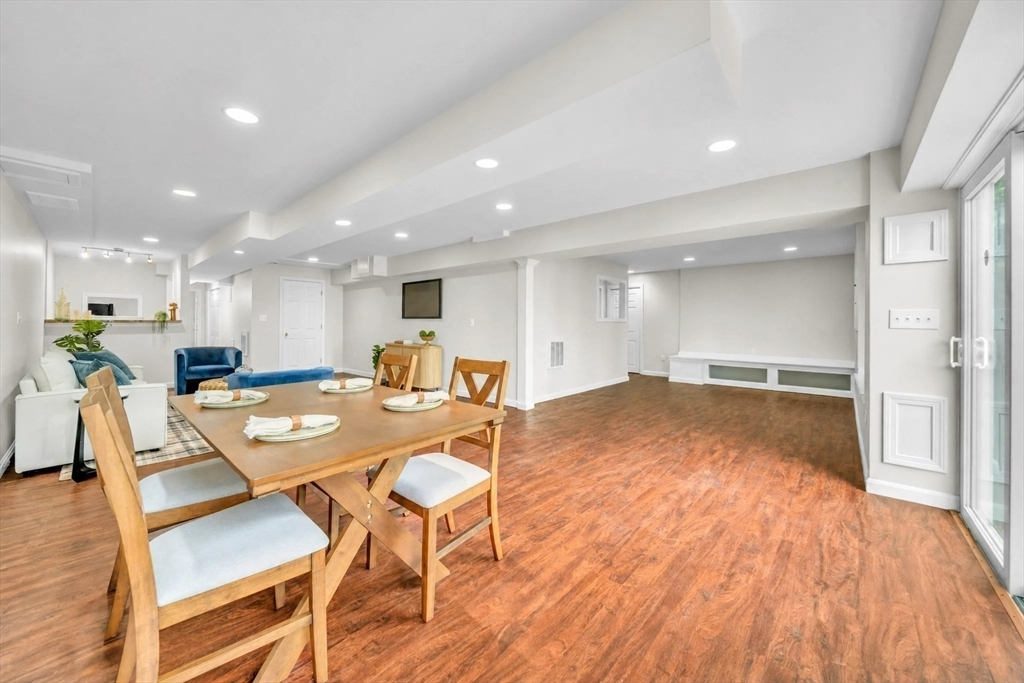 37 Aspen Ave