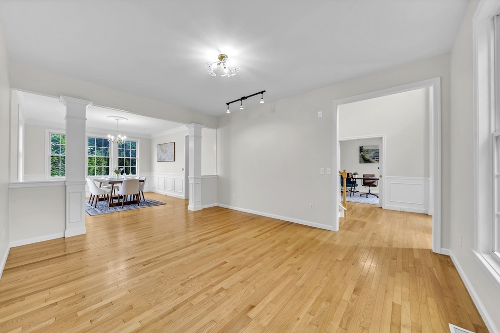37 Aspen Ave