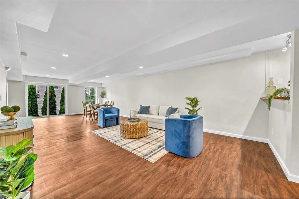 37 Aspen Ave