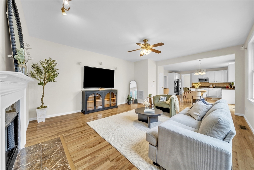 37 Aspen Ave