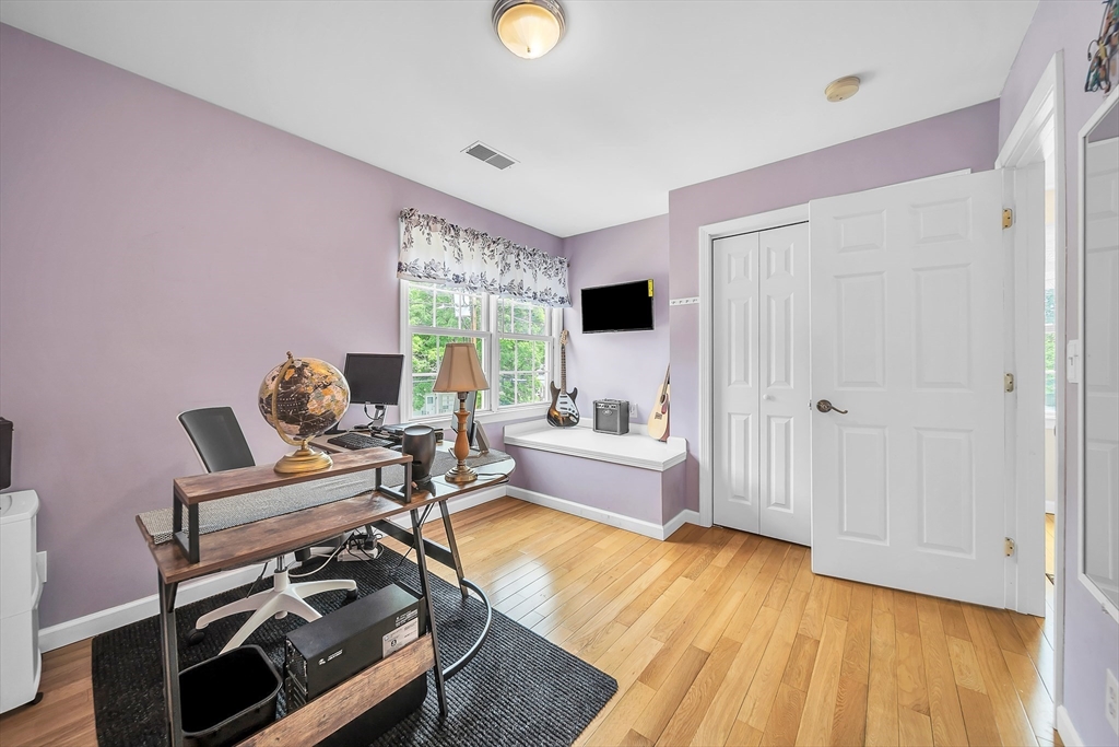51 Barrington Rd