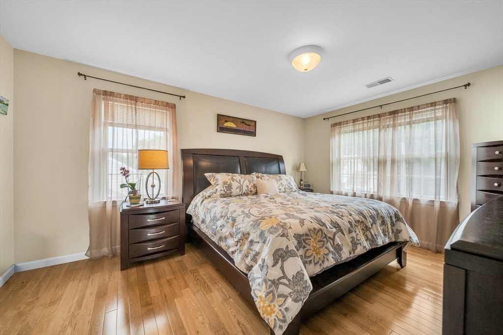 51 Barrington Rd