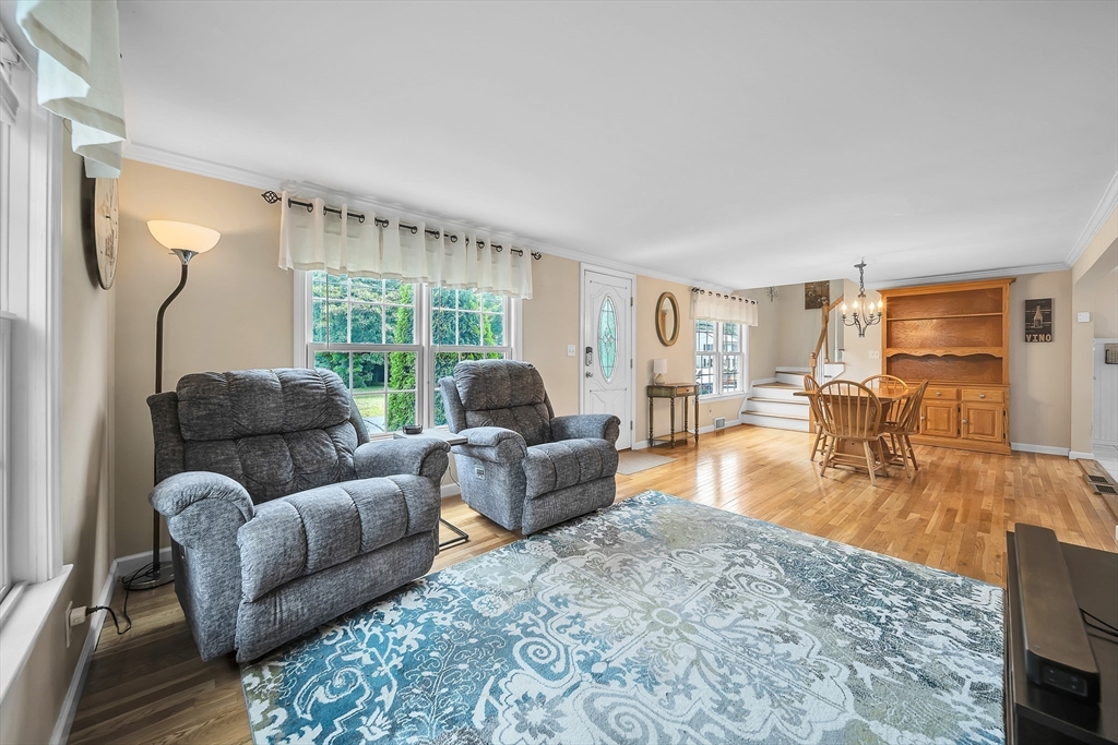 51 Barrington Rd