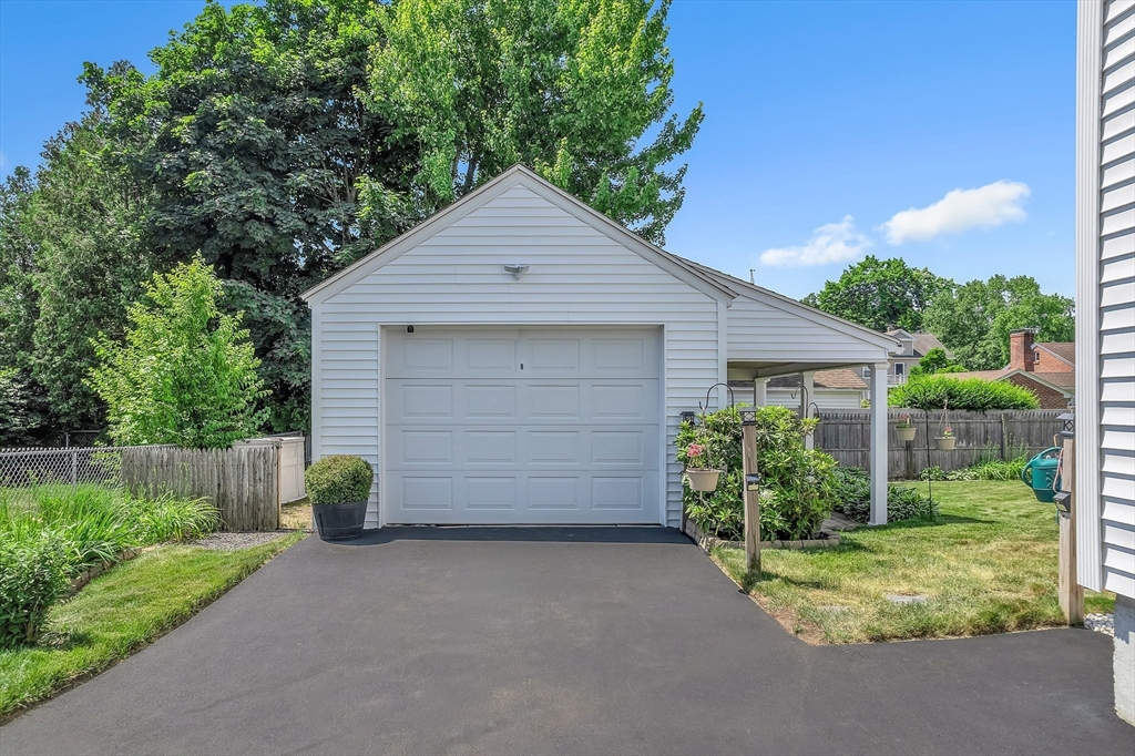 51 Barrington Rd