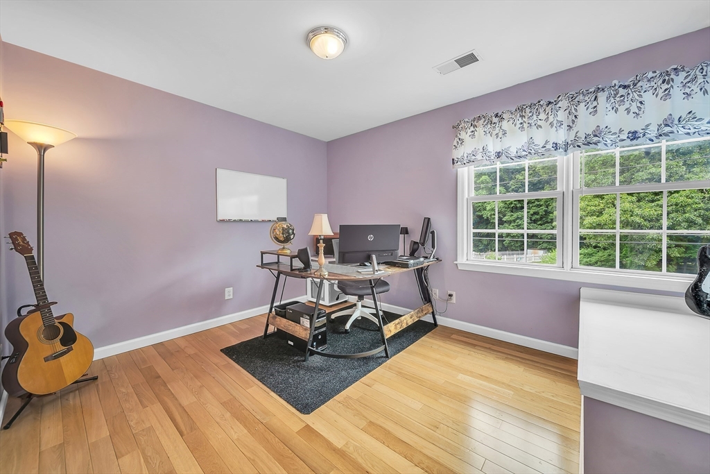 51 Barrington Rd