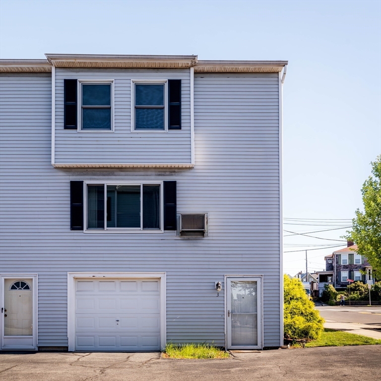 3 Spring Street # 3