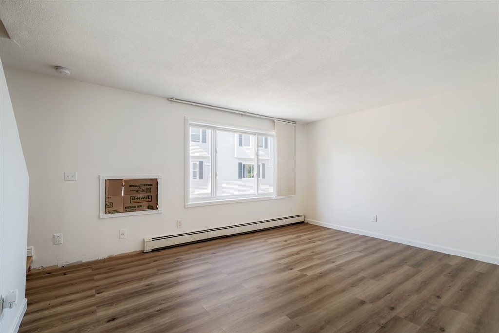 3 Spring Street # 3