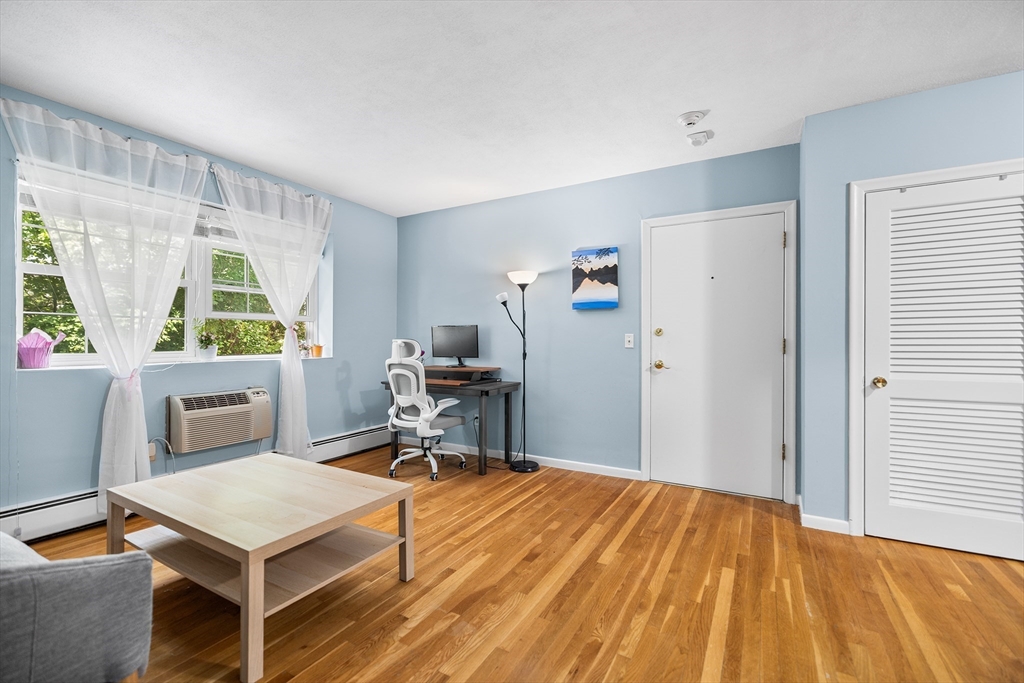 217 Neponset Ave # 33