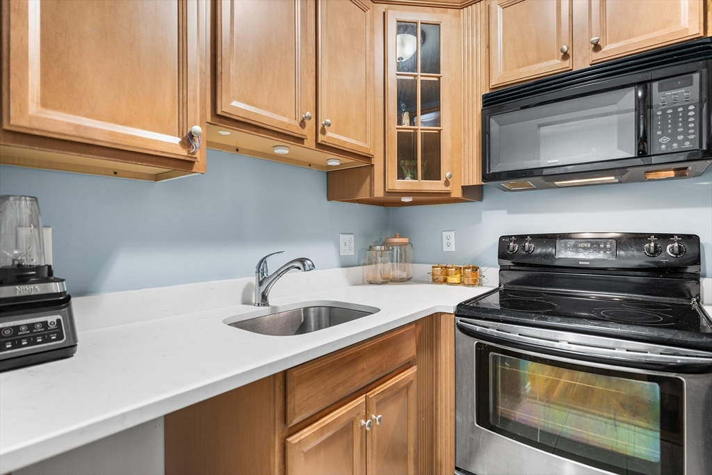 217 Neponset Ave # 33