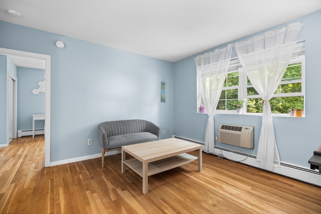 217 Neponset Ave # 33