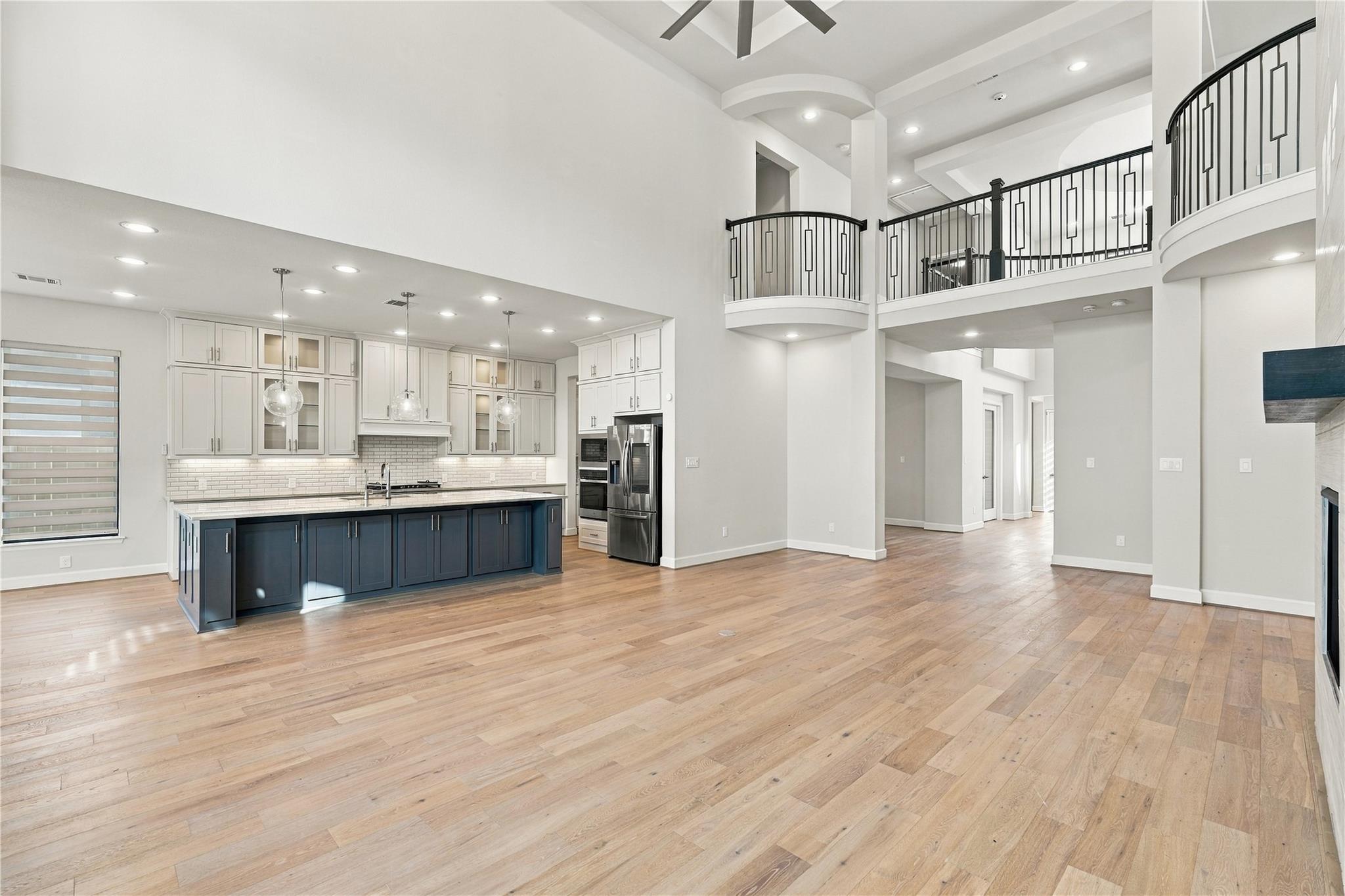 8915 Orchard Cove