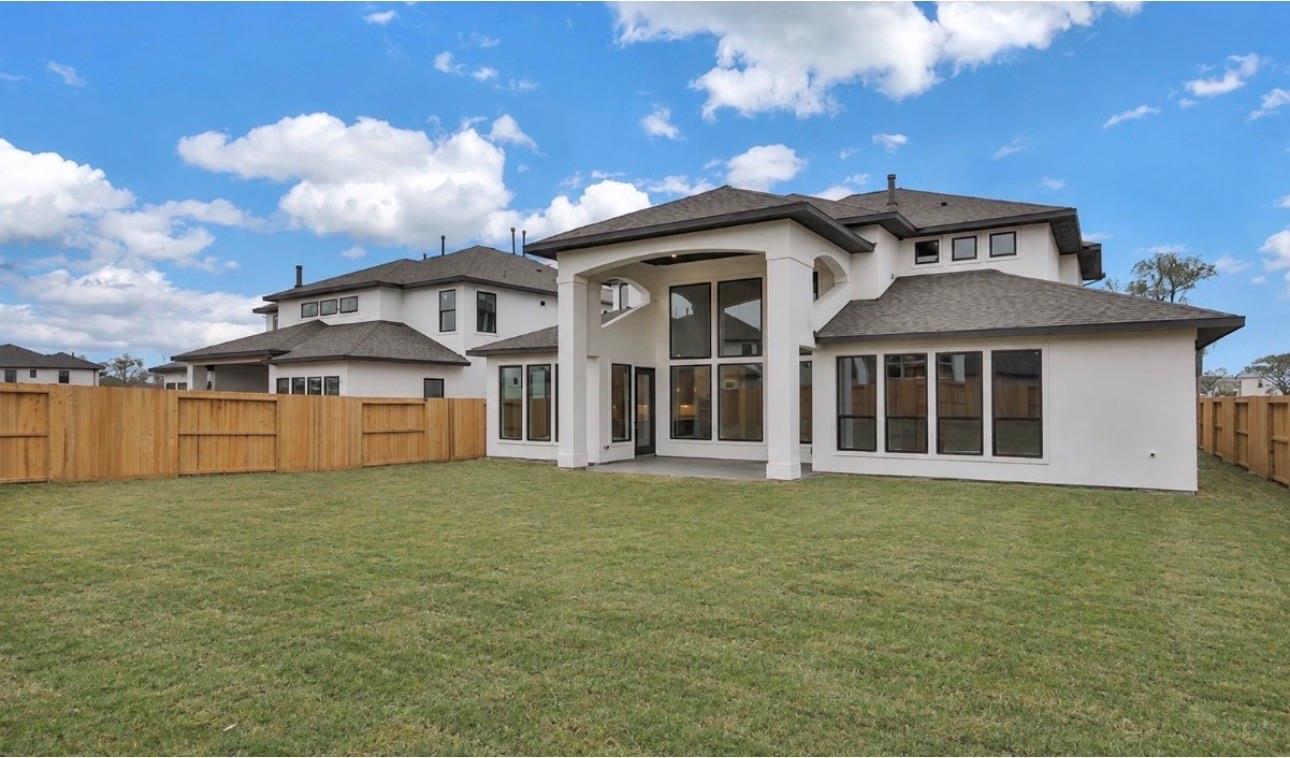 8915 Orchard Cove