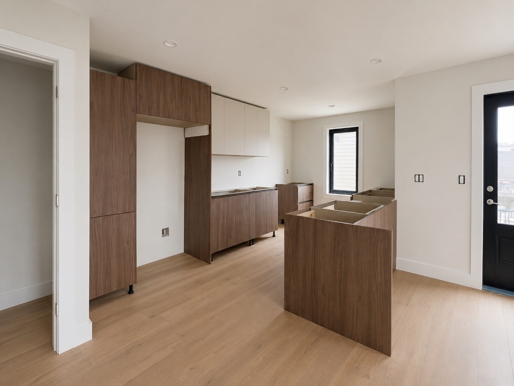 207 Tudor Street # 202