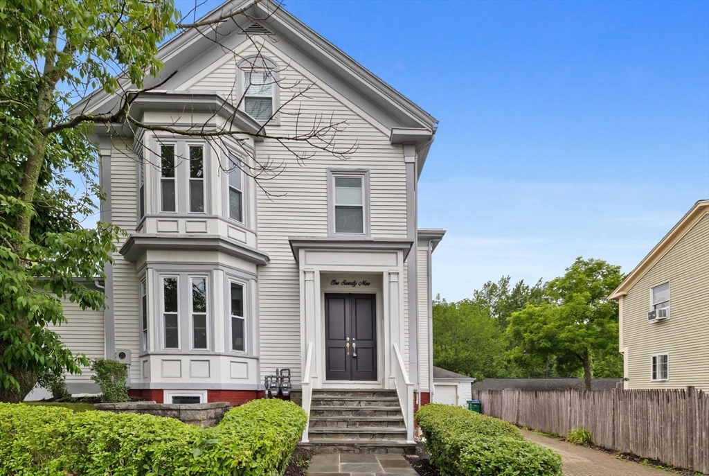 179 Main St # 1