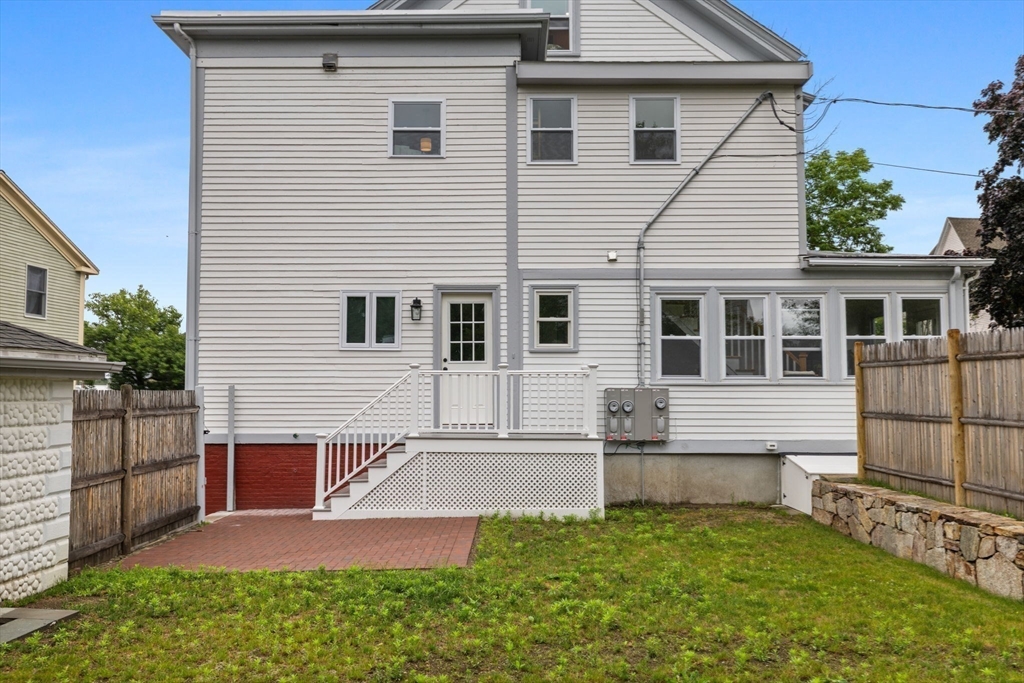 179 Main St # 1