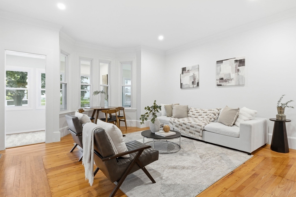 179 Main St # 1