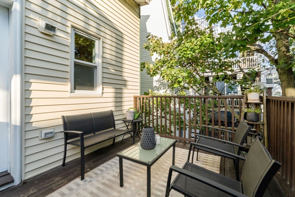 511 E 8th # 2