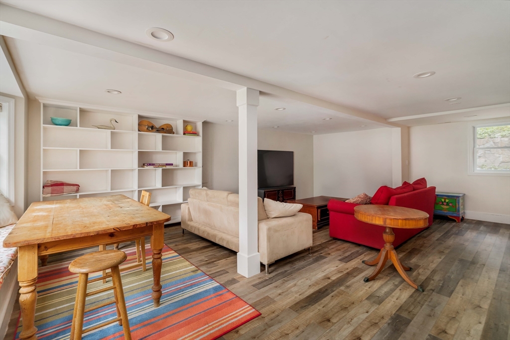119 Ridge Street