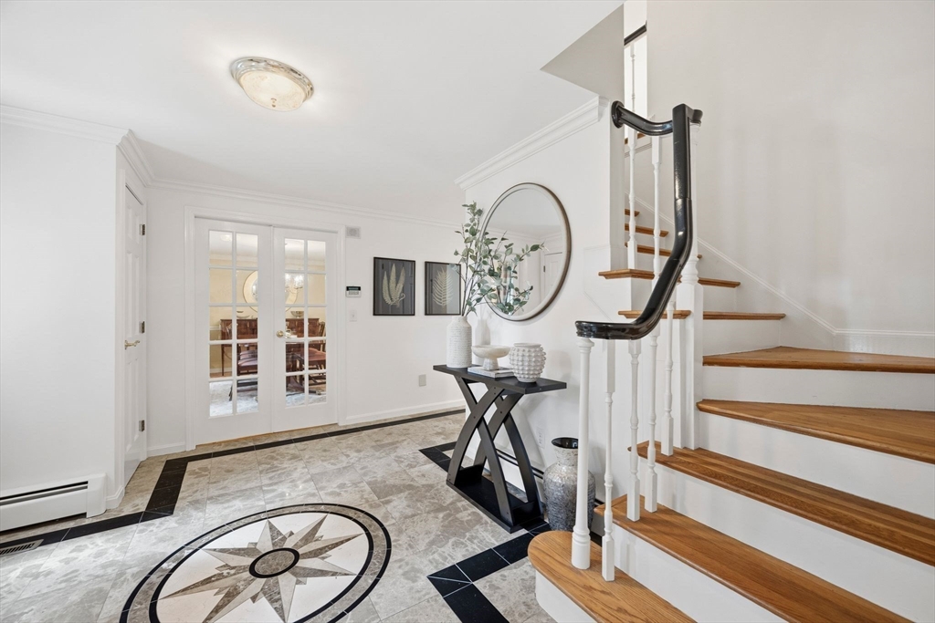 4 Juniper Ln