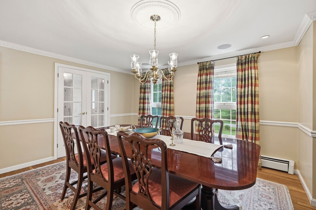 4 Juniper Ln