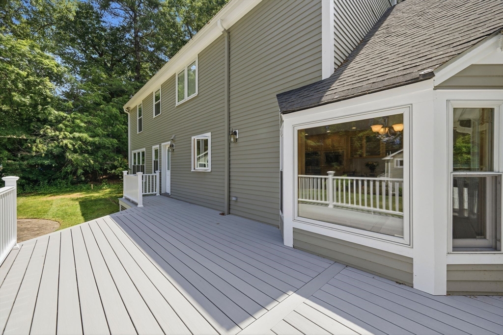 4 Juniper Ln